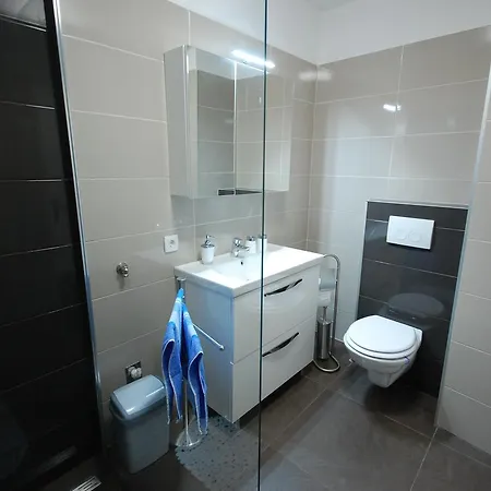 Semi Detached House Darinka By El-pi Tours * Bajcici
