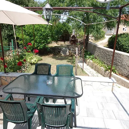 Semi Detached House Darinka By El-pi Tours Holiday home