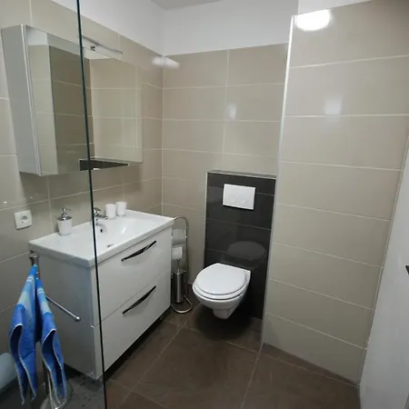 Semi Detached House Darinka By El-pi Tours Holiday home